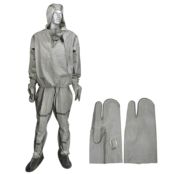 Костюм химзащиты Л-1 (куртка, брюки, 2 пары рукавиц) 