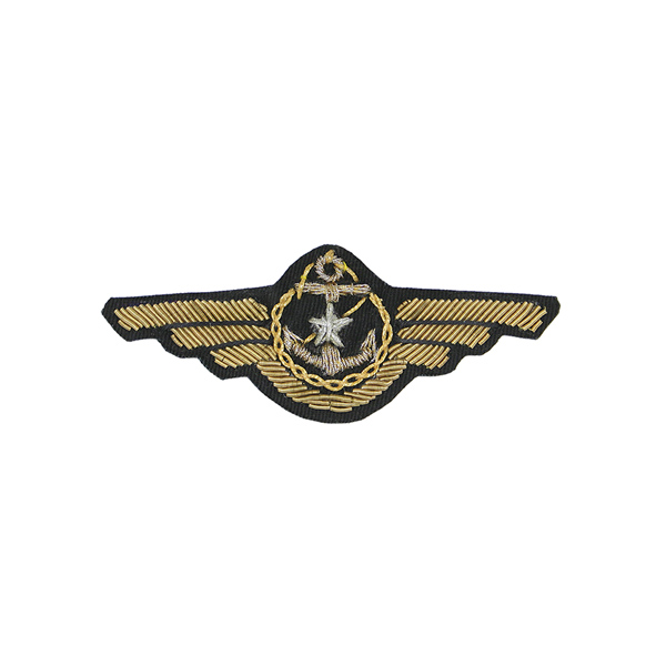 Нагрудный знак канит. лат. ВМФ (со звездой) для командного состава