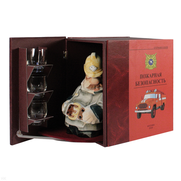 Фляга фарф. (0,5 л) + 3 стекл. рюмки в трехтомнике Пожарный