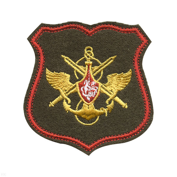 Шеврон вышит. Знак принадлежности к МО (оливковый с красным кантом) щит